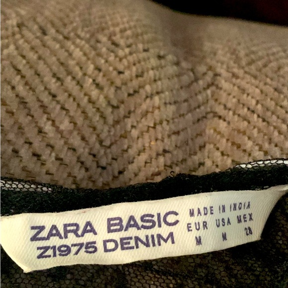 ZARA FEMININE BLOUSE LACE AND EMBROIDERY SIZE SMALL - Picture 6 of 6